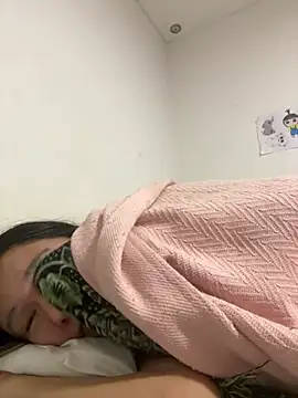 Snapshot of Pinkie_Princes chatting on December 2024 09:30:02 PM Pinkie Princes online show from December 2024 09:30:02 PM