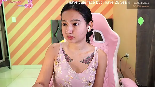 Snapshot of Pinkie_Princes chatting on January 2025 12:06:02 AM Pinkie Princes online show from January 2025 12:06:02 AM