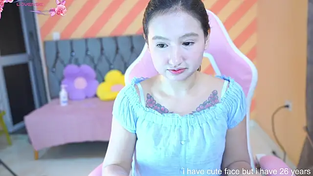 Snapshot of Pinkie_Princes chatting on January 2025 11:04:01 PM Pinkie Princes online show from January 2025 11:04:01 PM