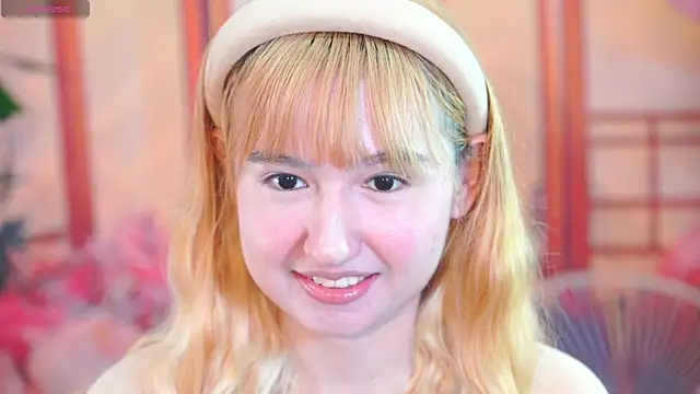 Snapshot of Pinkie_Princes chatting on November 2025 02:45:02 AM Pinkie Princes online show from November 2025 02:45:02 AM