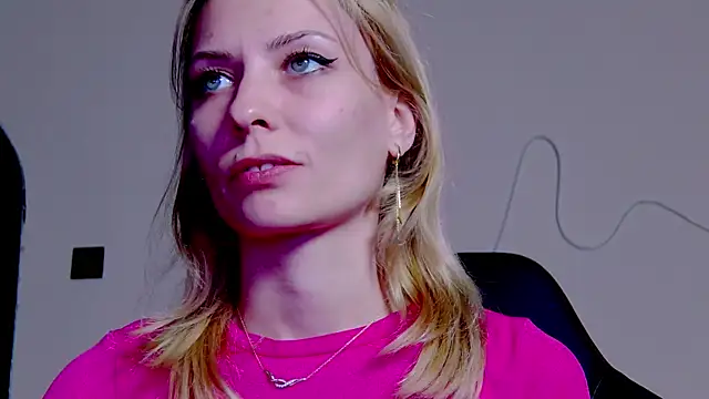 karo123421 online show from November 2025 08:30:02 PM