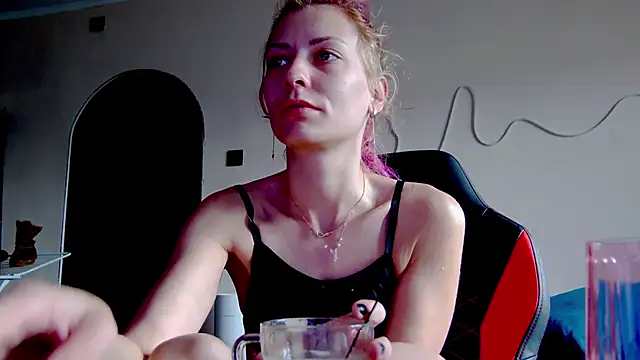 karo123421 online show from November 2025 08:41:01 AM