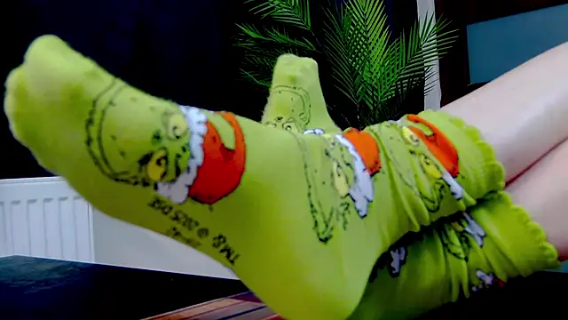 karo123421 online show from December 2025 09:54:01 PM