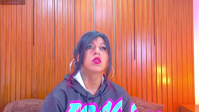 SilvanaCapelli online show from November 2025 10:24:01 PM