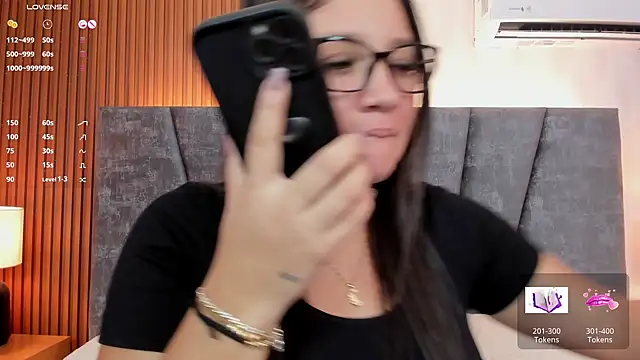 Falak sweett  online show from February 2025 03:25:02 PM