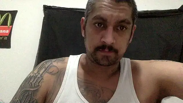 Snapshot of Vision1285 chatting on January 2025 10:20:01 AM Vision1285 online show from January 2025 10:20:01 AM