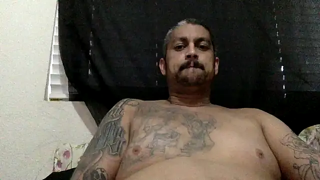 Snapshot of Vision1285 chatting on February 2025 06:45:02 PM Vision1285 online show from February 2025 06:45:02 PM