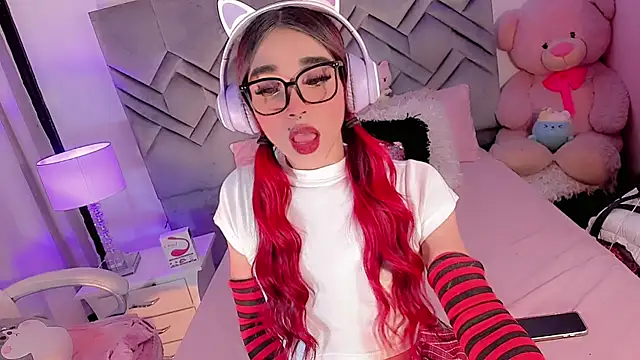 LeyXandrabraz online show from March 2025 11:05:01 PM