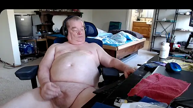 Snapshot of HomerPrice chatting on February 2025 04:19:02 PM HomerPrice online show from February 2025 04:19:02 PM