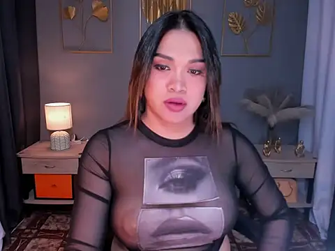 Snapshot of MaxeneCullens chatting on January 2025 08:11:01 AM MaxeneCullens online show from January 2025 08:11:01 AM