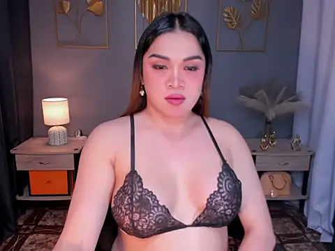 Snapshot of MaxeneCullens chatting on January 2025 04:22:02 AM MaxeneCullens online show from January 2025 04:22:02 AM