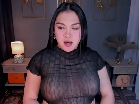 Snapshot of MaxeneCullens chatting on September 2025 07:30:01 AM MaxeneCullens online show from September 2025 07:30:01 AM