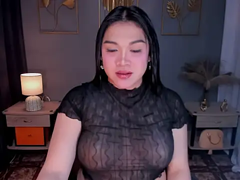 Snapshot of MaxeneCullens chatting on September 2025 04:46:02 AM MaxeneCullens online show from September 2025 04:46:02 AM