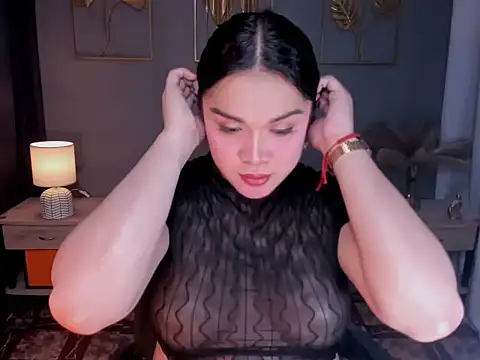 Snapshot of MaxeneCullens chatting on October 2025 02:56:01 AM MaxeneCullens online show from October 2025 02:56:01 AM