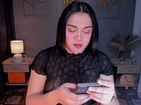 Snapshot of MaxeneCullens chatting on November 2025 02:54:01 AM MaxeneCullens online show from November 2025 02:54:01 AM