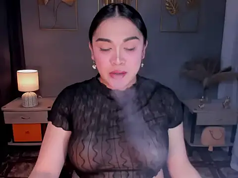 Snapshot of MaxeneCullens chatting on November 2025 03:28:01 AM MaxeneCullens online show from November 2025 03:28:01 AM