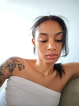 Leaberry online show from March 2026 06:54:01 PM