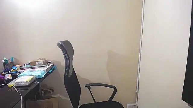 Snapshot of kendall_52 chatting on January 2025 12:45:02 PM kendall 52 online show from January 2025 12:45:02 PM