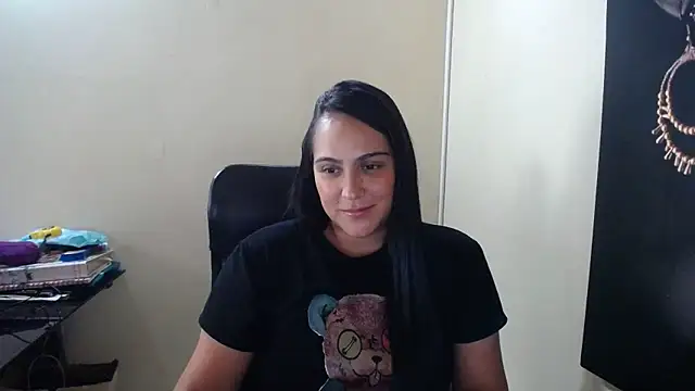 Snapshot of kendall_52 chatting on February 2025 07:07:01 PM kendall 52 online show from February 2025 07:07:01 PM