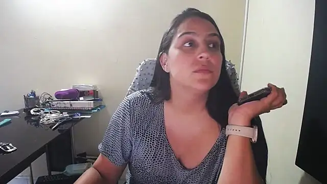 Snapshot of kendall_52 chatting on November 2025 08:12:01 PM kendall 52 online show from November 2025 08:12:01 PM