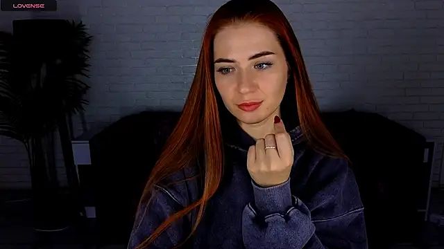 Snapshot of Adelyna_Bird chatting on February 2025 10:58:02 AM Adelyna Bird online show from February 2025 10:58:02 AM