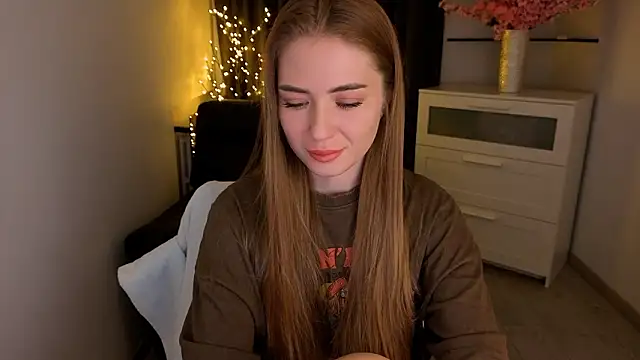 Adelyna Bird online show from February 2026 07:40:01 AM