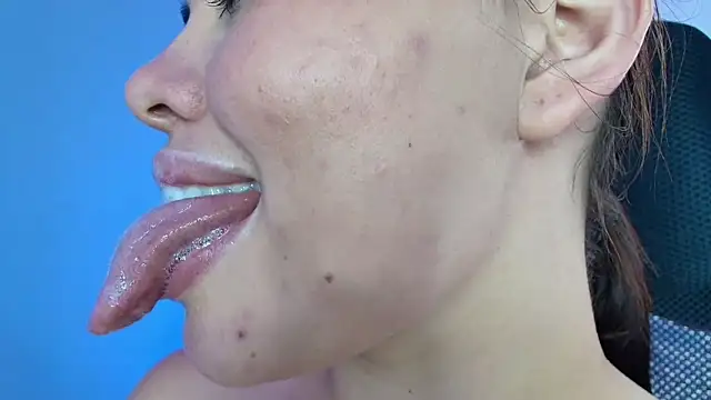 lisbet21x online show from February 2025 10:00:01 PM