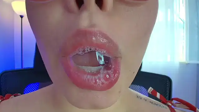 lisbet21x online show from February 2025 06:56:01 PM