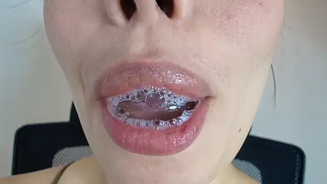 lisbet21x online show from November 2025 03:23:02 PM