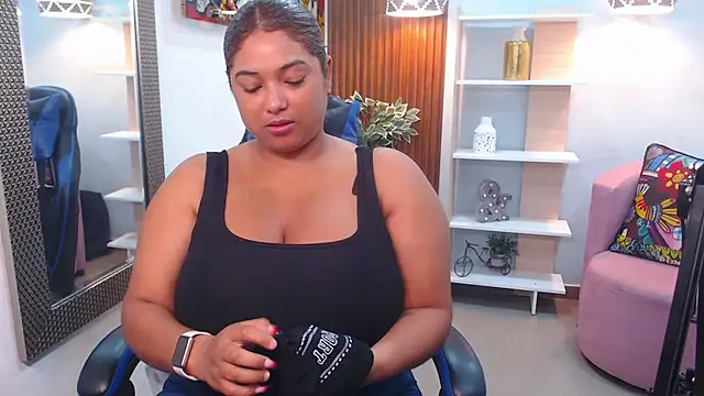 Snapshot of Kenya--Buhle chatting on September 2025 10:53:02 AM Kenya--Buhle online show from September 2025 10:53:02 AM