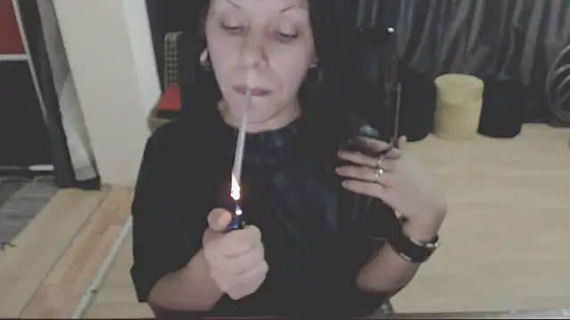 GoldenSasha online show from November 2025 06:37:02 PM