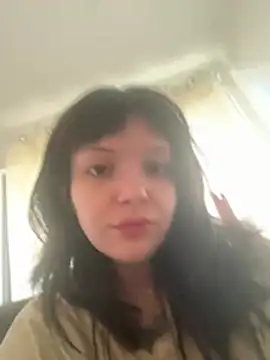 Snapshot of SweetMaisie chatting on March 2026 06:04:02 PM SweetMaisie online show from March 2026 06:04:02 PM