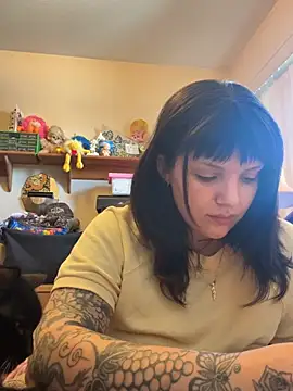 Snapshot of SweetMaisie chatting on May 2026 07:22:01 PM SweetMaisie online show from May 2026 07:22:01 PM