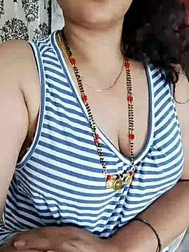 Snapshot of Indian_desi_wife chatting on January 2025 03:59:01 AM Indian desi wife online show from January 2025 03:59:01 AM