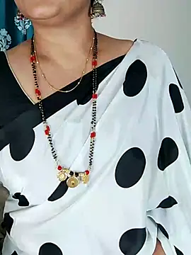 Snapshot of Indian_desi_wife chatting on September 2025 04:51:01 PM Indian desi wife online show from September 2025 04:51:01 PM