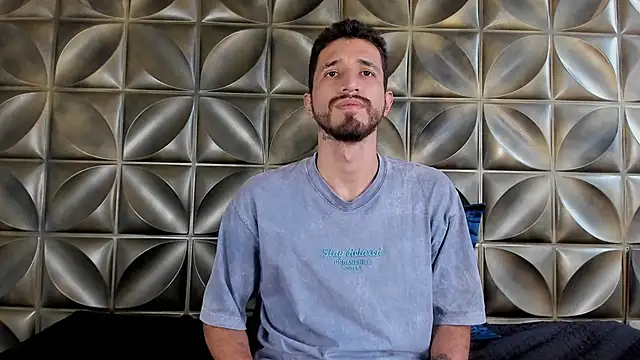 sam bisex online show from April 2026 04:15:02 PM