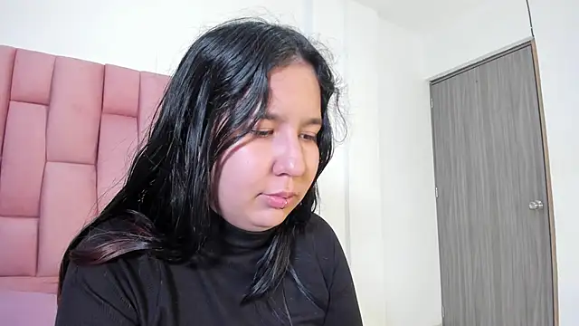 Lia sarahi online show from December 2025 11:41:02 AM