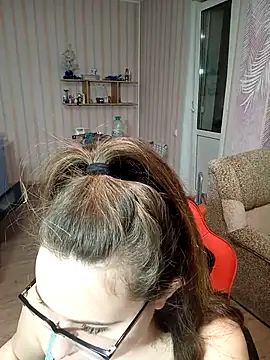 Snapshot of DienkaGreen chatting on February 2025 02:11:02 PM DienkaGreen online show from February 2025 02:11:02 PM