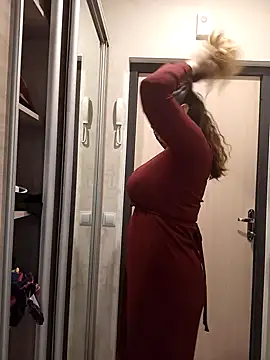 Snapshot of DienkaGreen chatting on November 2025 01:35:02 PM DienkaGreen online show from November 2025 01:35:02 PM