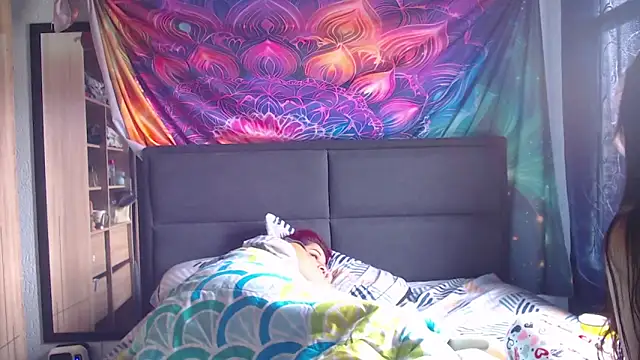 Snapshot of Alexxx_andr4 chatting on October 2025 01:24:02 PM Alexxx andr4 online show from October 2025 01:24:02 PM