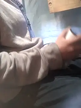 Wero4200 online show from December 2025 08:25:02 PM