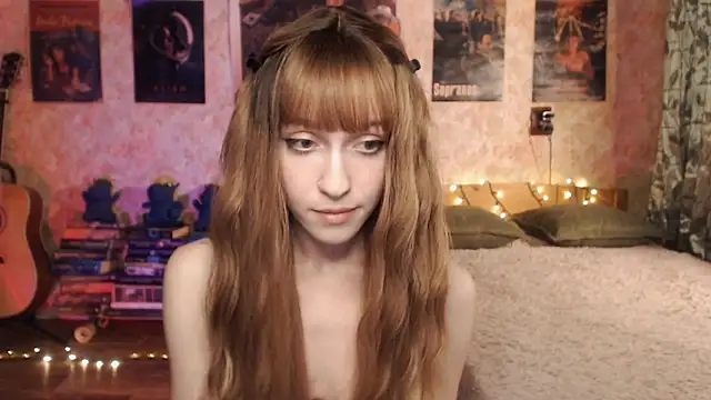 Friendly Ellie online show from December 2024 01:20:02 PM