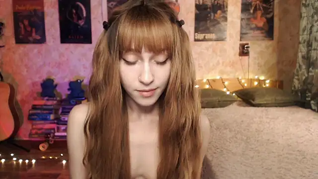 Friendly Ellie online show from December 2024 03:18:02 AM