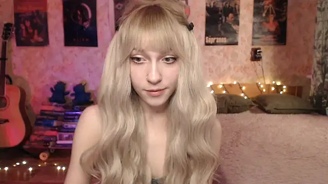 Friendly Ellie online show from January 2025 12:15:01 AM