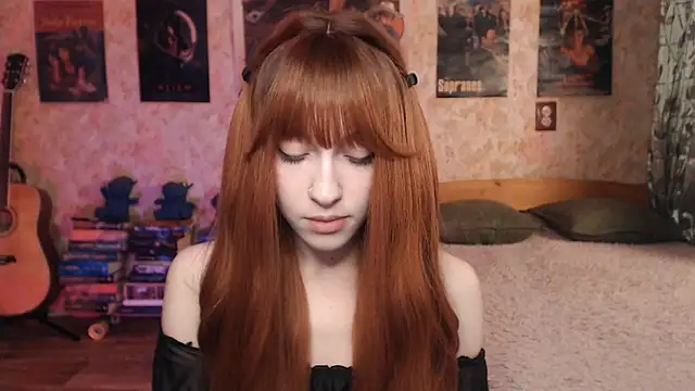 Friendly Ellie online show from September 2025 11:10:02 PM