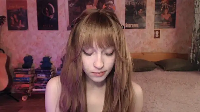 Friendly Ellie online show from April 2026 02:11:01 PM