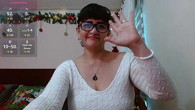 Snapshot of ISABEEL_SOFIA01 chatting on November 2025 12:04:02 PM ISABEEL SOFIA01 online show from November 2025 12:04:02 PM