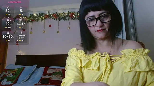 Snapshot of ISABEEL_SOFIA01 chatting on December 2025 10:21:02 AM ISABEEL SOFIA01 online show from December 2025 10:21:02 AM