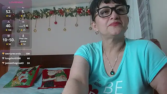 Snapshot of ISABEEL_SOFIA01 chatting on December 2025 10:27:02 PM ISABEEL SOFIA01 online show from December 2025 10:27:02 PM
