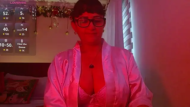 Snapshot of ISABEEL_SOFIA01 chatting on December 2025 11:28:01 AM ISABEEL SOFIA01 online show from December 2025 11:28:01 AM